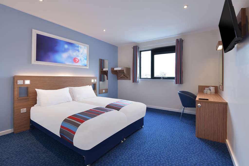 Travelodge Bracknell Habitación foto